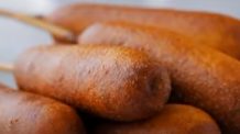 Como fazer CÃES DE MILHO | Receita de Honey Corn Dog